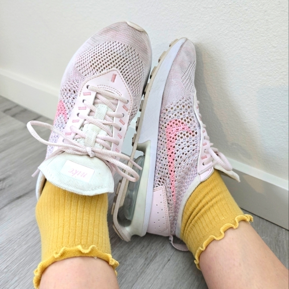 Nike | Air Max Flyknit Racer Next Nature pastel pink sporty sneakers | WMS 6